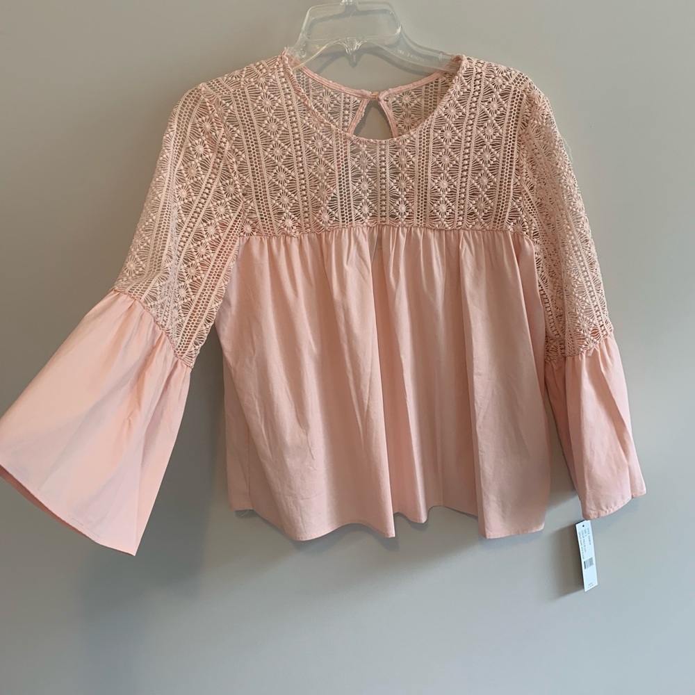 NWT women’s blouse